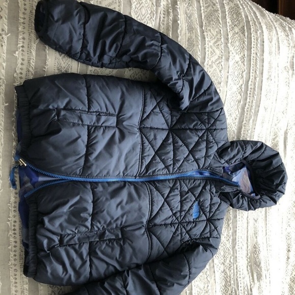The North Face Reversable Coat - Picture 2 of 5